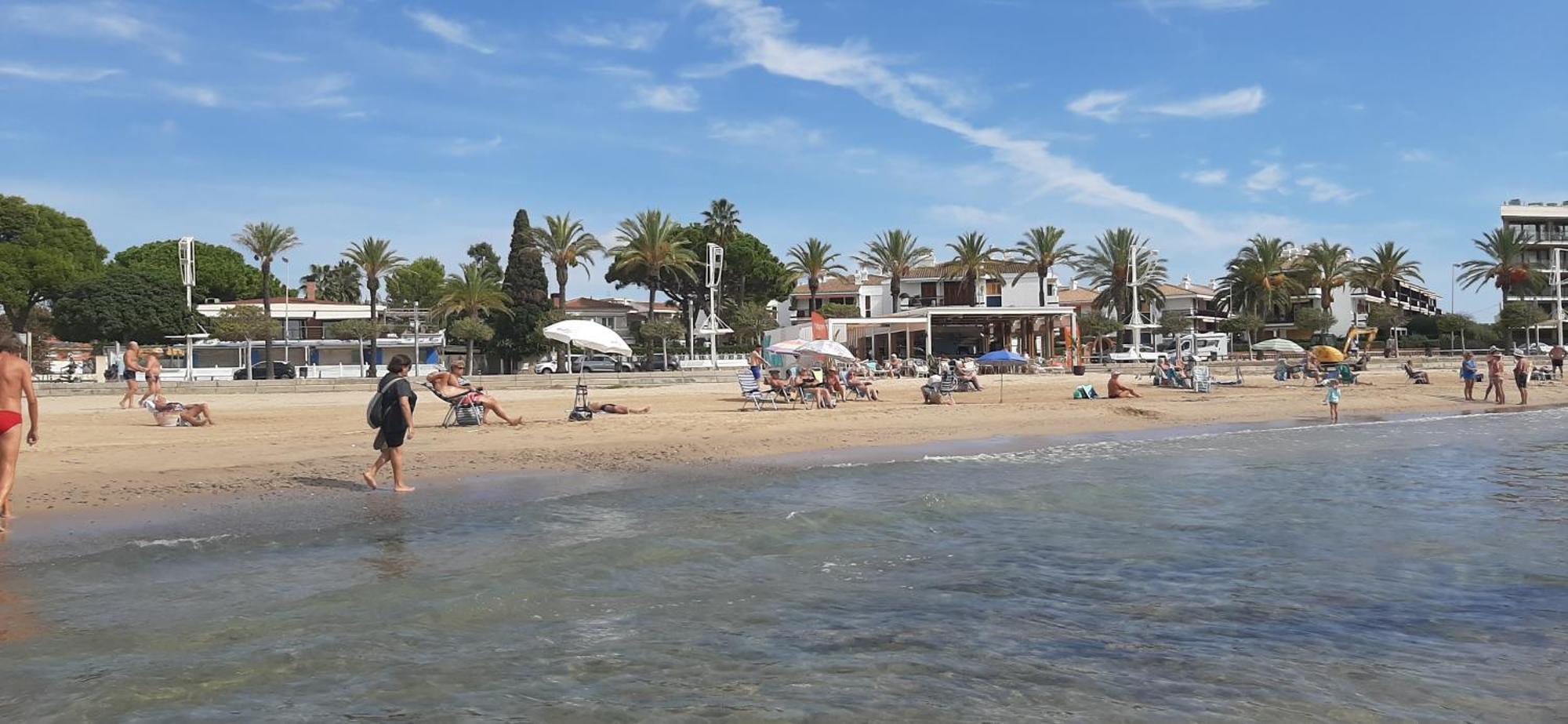 50 M De La Plage! Proche Du Centre Ville! Piscine! Vue Sur Mer Et Montagnes! Wifi! 2 Velos A Disposition! Кембрилс Екстериор снимка